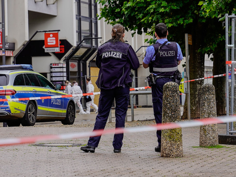 Die Polizei war mit einem Großaufgebot im Einsatz - Foto: Patrick von Frankenberg/TNN/dpa