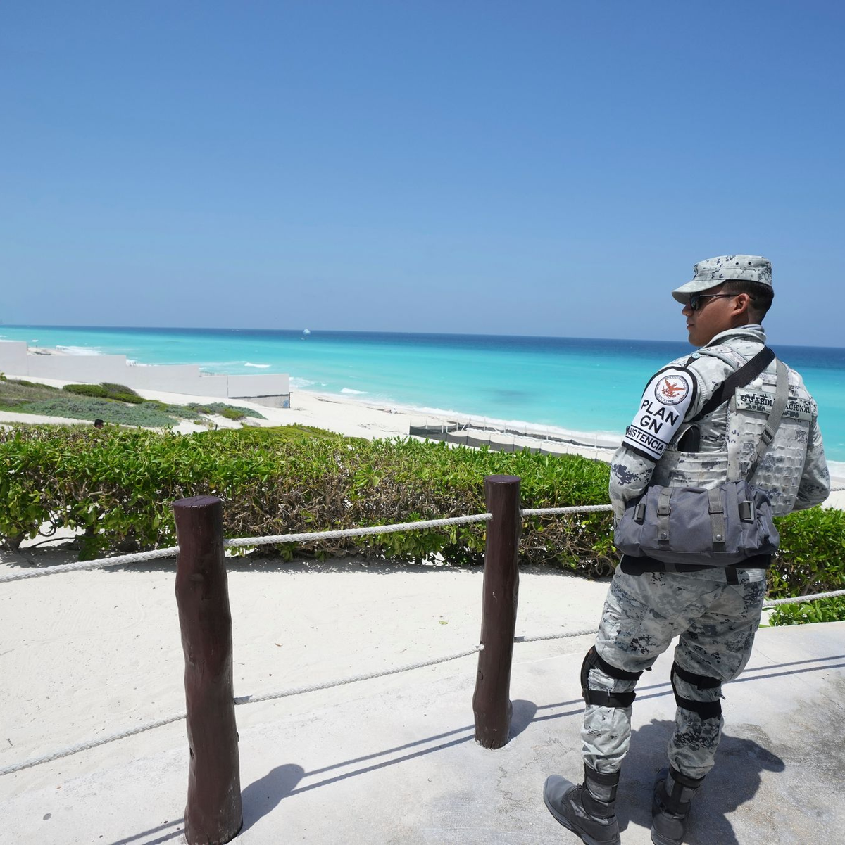 Mehr als 6.300 Soldaten und Polizisten sind auf der Halbinsel Yucatán einsatzbereit. - Foto: Fernando Llano/AP