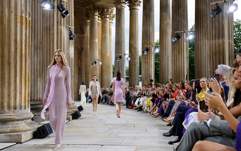 Pure Strahlkraft: Marc Cain präsentierte seine neueste Kollektion in royaler Location - Foto: presseportal.de