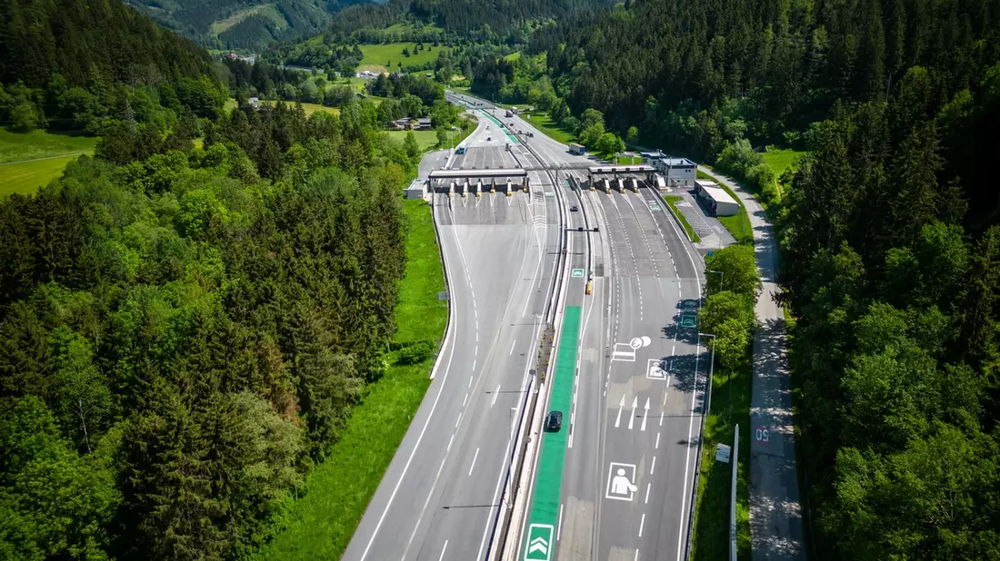 Ab in den Süden: Mit den ADAC Maut-Tipps geht's noch schneller - Bild: presseportal.de