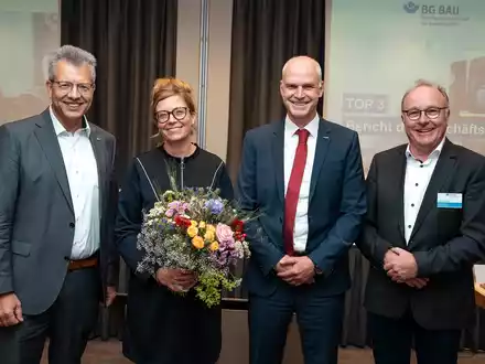 Katia-Julia Rostek zur stellvertretenden Hauptgeschäftsführerin der BG BAU gewählt - Foto: presseportal.de