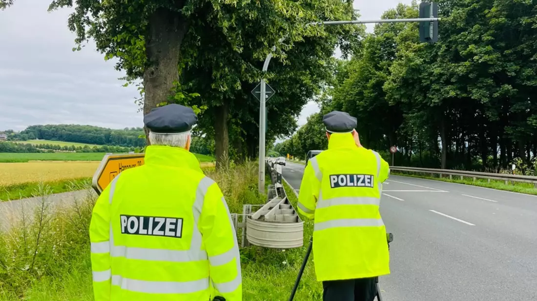POL-HI: Polizei Elze: Verkehrsüberwachungsmaßnahmen auf der Bundesstraße 3 - Bild: presseportal.de