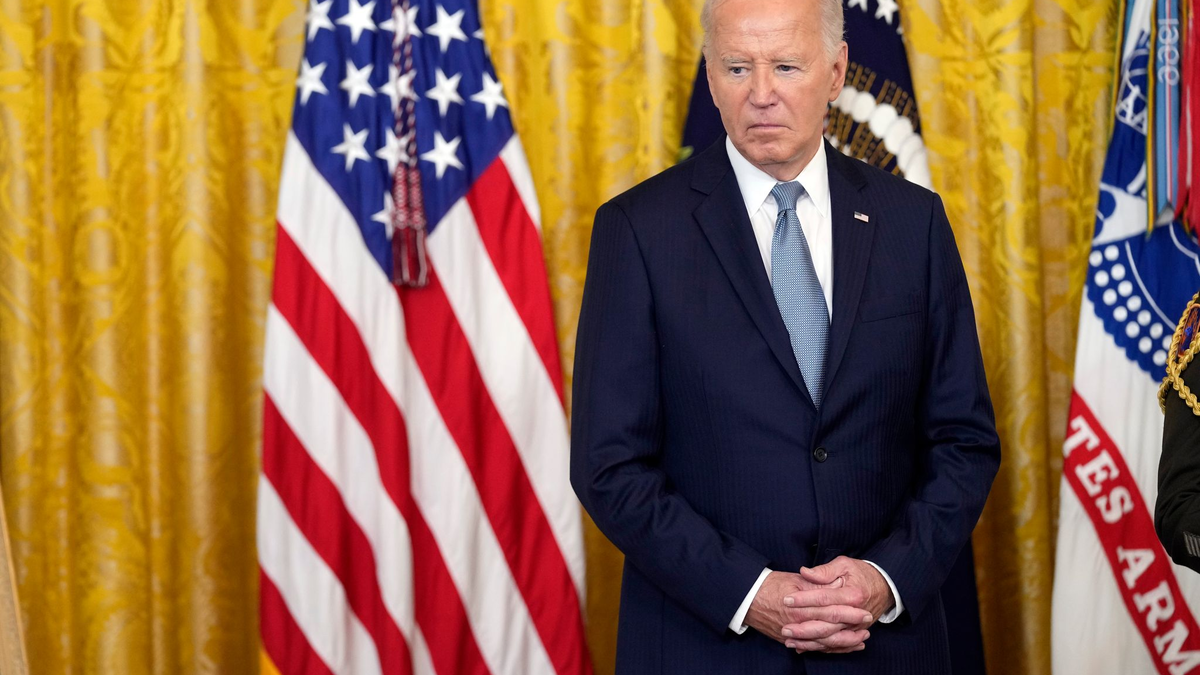 Biden gesteht ein, dass er beim TV-Duell gegen Trump versagt hat.  - Foto: Susan Walsh/AP