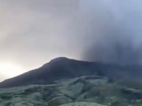 Seit mehreren Tagen ist der Berg wieder besonders aktiv - Foto: -/INGV/dpa