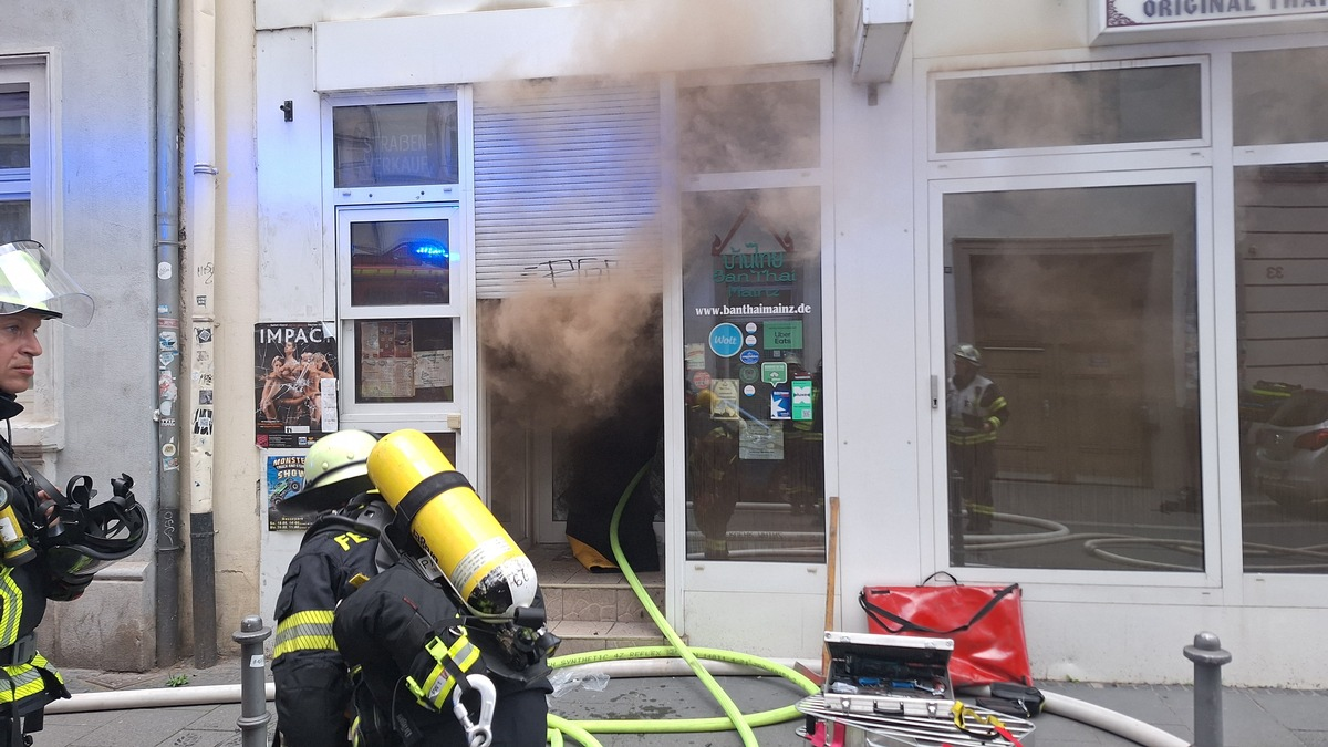 FW Mainz: Brand in einer Gaststätte in der Neutorstraße - Foto: presseportal.de