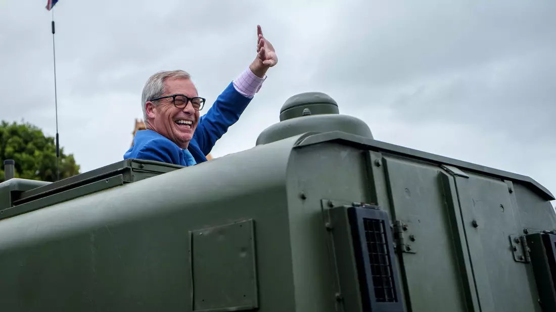 Der Brexit-Vorkämpfer will die Konservative Partei durch eine neue Bewegung ersetzen - Bild: Vadim Ghirda/AP/dpa