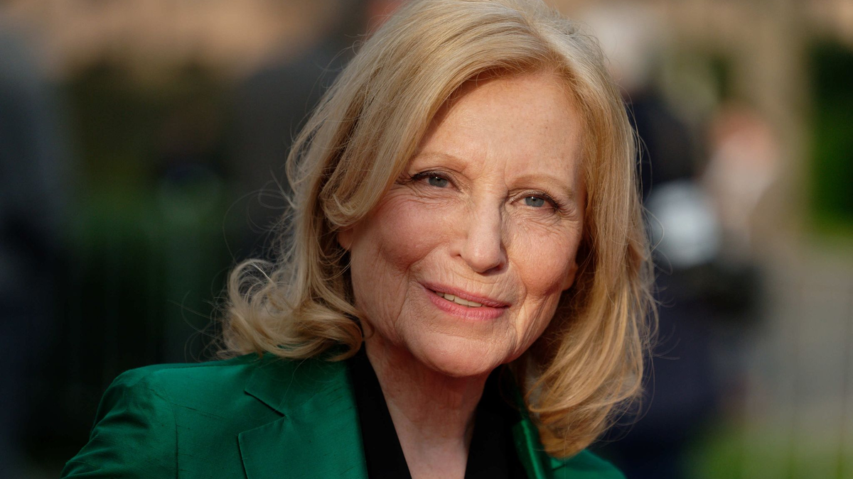 «Meine Fremdwahrnehmung und wie ich mich selbst sehe, das passt im Alter besser zusammen», sagt Kroymann. - Foto: Henning Kaiser/dpa