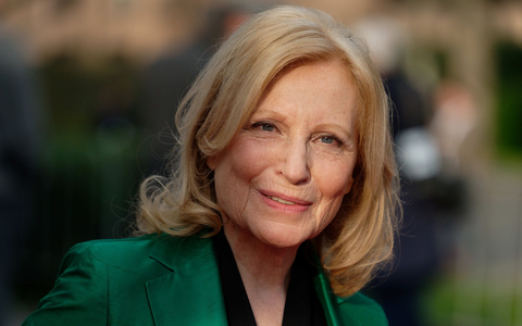 «Meine Fremdwahrnehmung und wie ich mich selbst sehe, das passt im Alter besser zusammen», sagt Kroymann. - Foto: Henning Kaiser/dpa