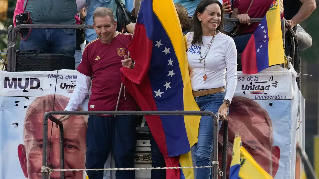 Angesichts des katastrophalen Lage im Land hat Oppositionskandidat González Urrutia eine echte Chance auf den Wahlsieg. - Bild: Ariana Cubillos/AP/dpa