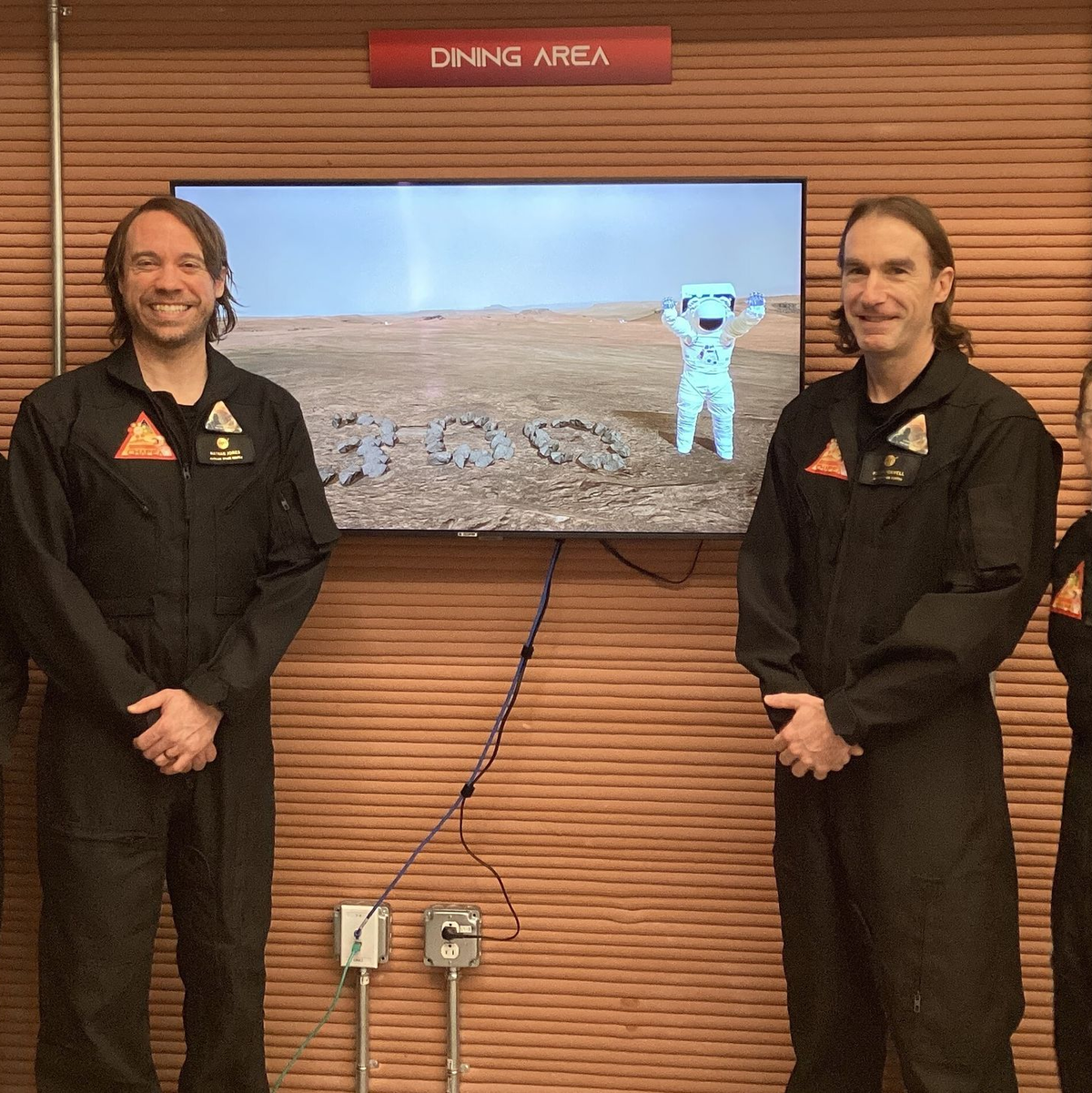 Die CHAPEA-Besatzung von links: Anca Selariu, Nathan Jones, Ross Brockwell, Kelly Haston. - Foto: Nasa/Chapea Crew/dpa