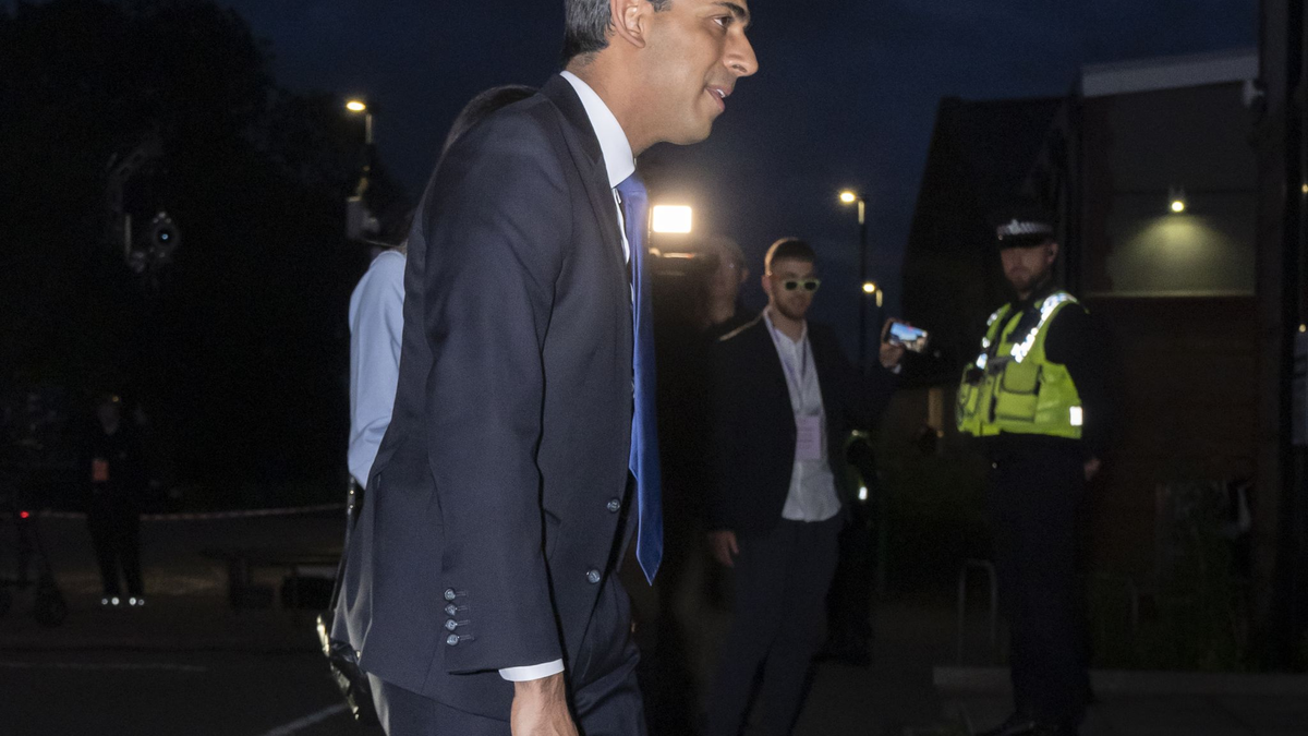 Premier Sunak hat seine Niederlage eingeräumt. - Foto: Danny Lawson/PA Wire/dpa