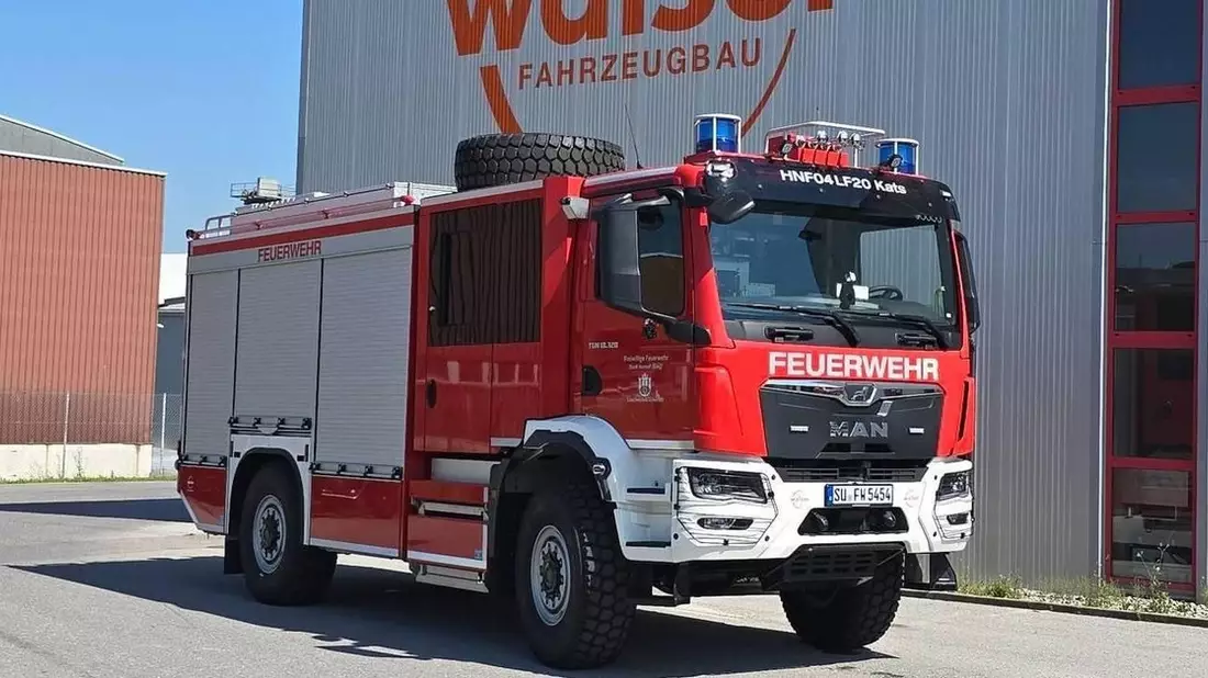 FW Hennef: Zwei neue Fahrzeuge für die Feuerwehr Hennef - Bild: presseportal.de