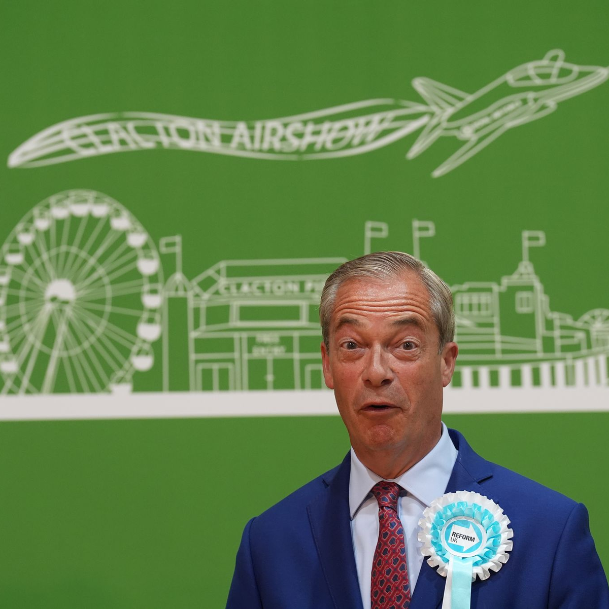 Rechtspopulist Nigel Farage zieht erstmals ins Parlament ein. - Foto: Joe Giddens/PA Wire/dpa