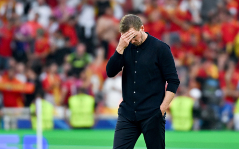 Bundestrainer Julian Nagelsmann schaut nach dem EM-Aus kämpferisch in die Zukunft. - Foto: Marijan Murat/dpa