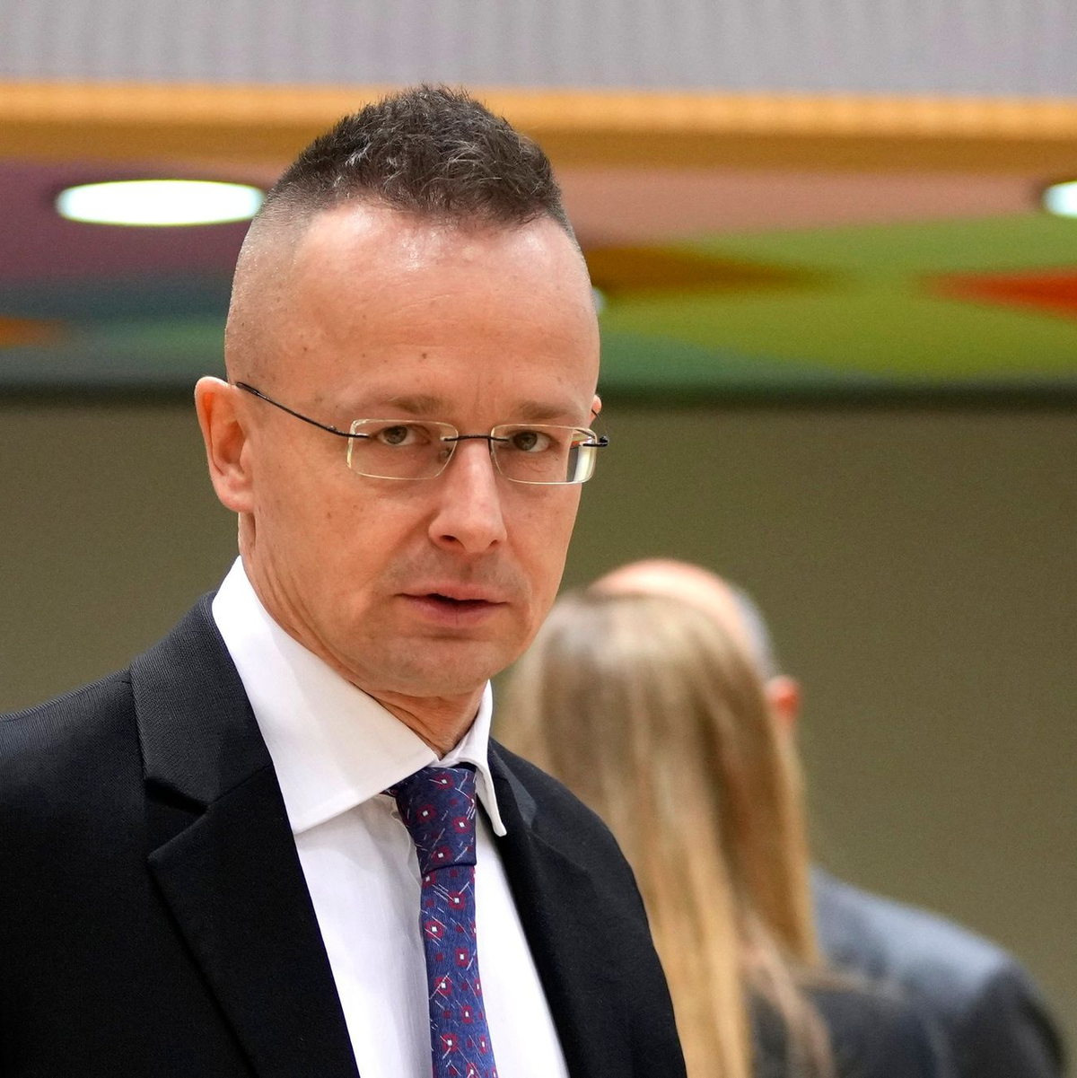 Vertrat Regierungschef Orban bei einer Sitzung des Nato-Ukraine-Rats und machte Bündnispartnern schwere Vorwürfe: Der ungarische Außenminister Peter Szijjarto. (Archivbild) - Foto: Virginia Mayo/AP/dpa