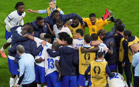 Frankreich setzte sich im Elfmeterschießen gegen Portugal durch. - Foto: Marcus Brandt/dpa