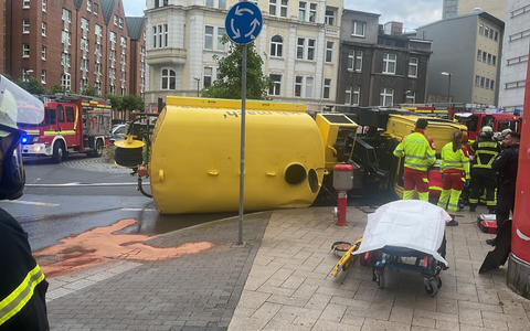 FW-DO: LKW kippt auf der Silberstraße umgekippt - Foto: presseportal.de