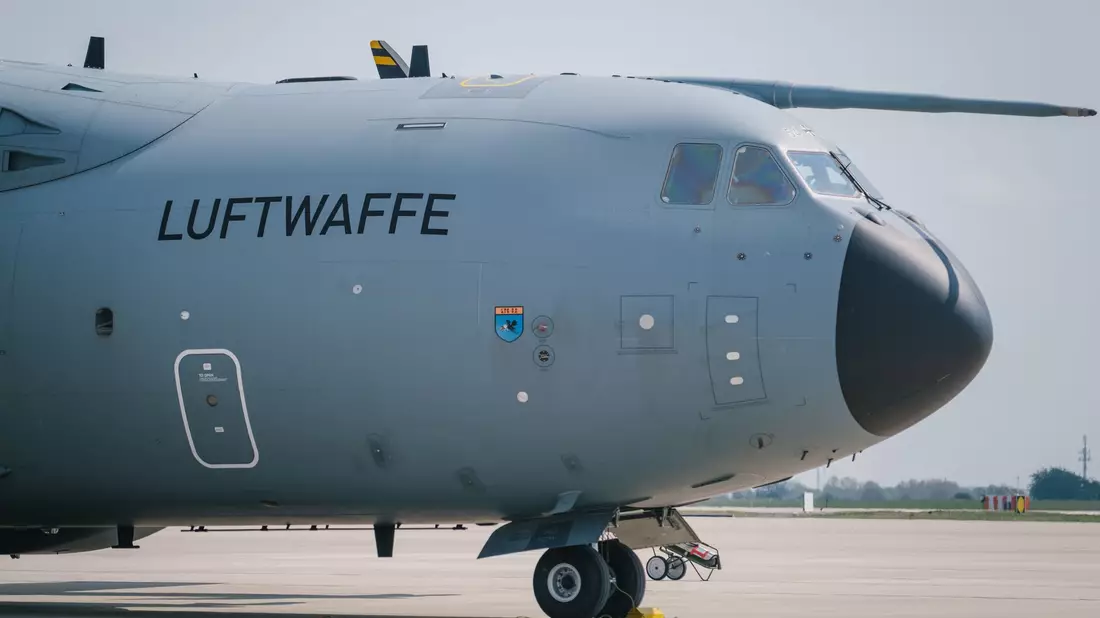 Die Bundeswehr gibt ihren Lufttransportstützpunkt im Niger auf. (Symbolbild) - Bild: Ole Spata/dpa