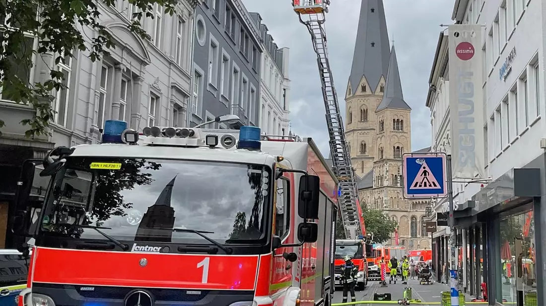FW-BN: Aufmerksamer Nachbar alarmiert die Feuerwehr zu Küchenbrand - Bild: presseportal.de