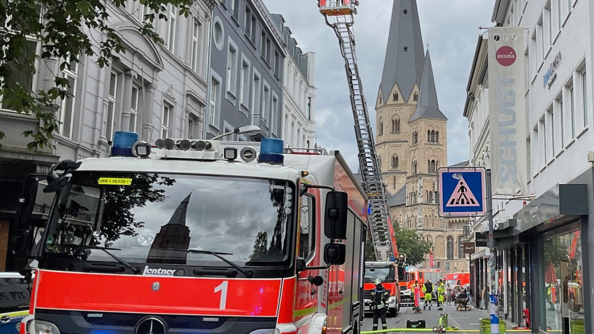 FW-BN: Aufmerksamer Nachbar alarmiert die Feuerwehr zu Küchenbrand - Foto: presseportal.de