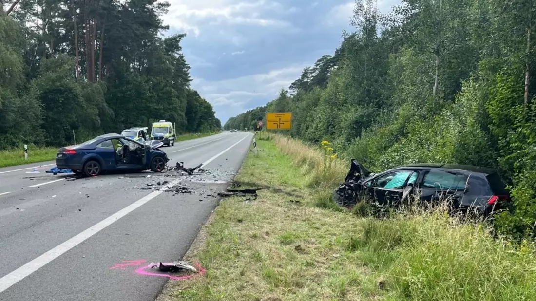 POL-MI: Verkehrsunfall auf der L770 fordert zwei Todesopfer - Bild: presseportal.de
