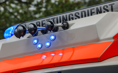 Eigentlich sollte es ein schöner Schulausflug werden: Doch der Besuch auf der Landesgartenschau endet fĂŒr einen 13-JĂ€hrigen mit dem Aufenthalt in einer Klinik. - Foto: Oliver Berg/dpa Eigentlich sollte es ein schöner Schulausflug werden: Doch der Besuch auf der Landesgartenschau endet fĂŒr einen 13-JĂ€hrigen mit dem Aufenthalt in einer Klinik. - Foto: Oliver Berg/dpa