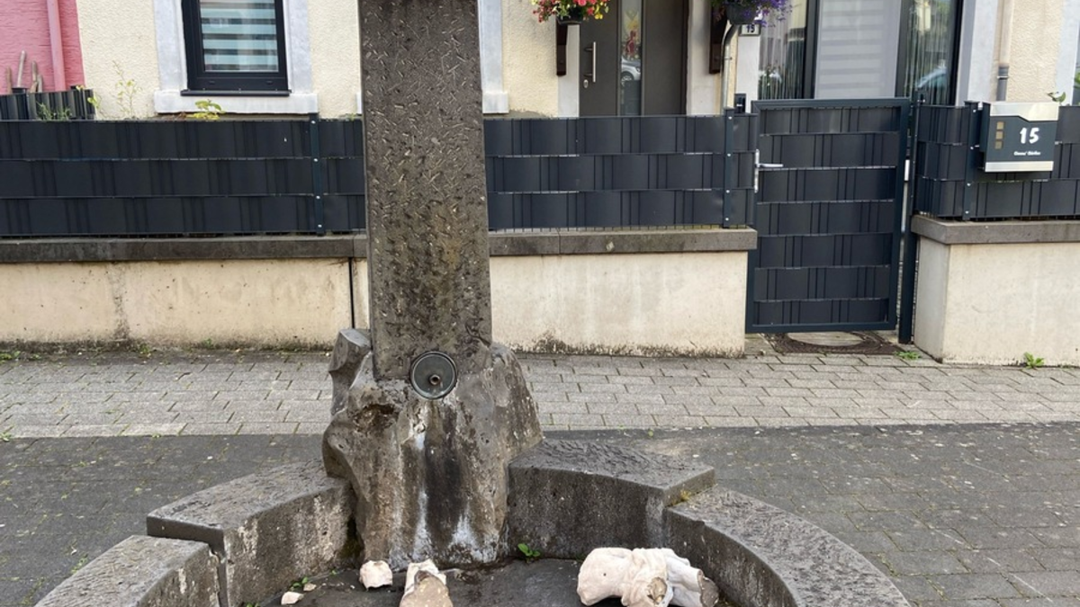 POL-PDTR: Sachbeschädigung am Peter-Roth-Platz - Foto: presseportal.de
