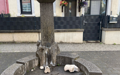 POL-PDTR: Sachbeschädigung am Peter-Roth-Platz - Foto: presseportal.de