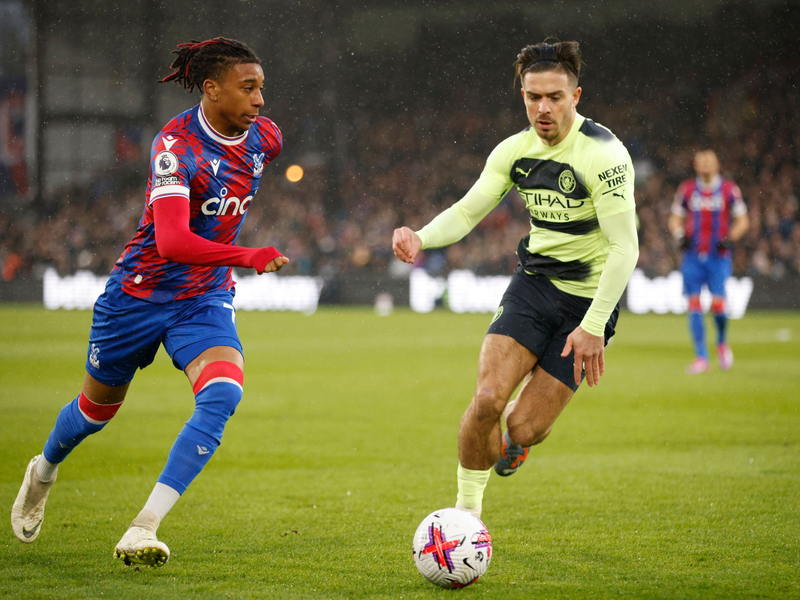 Konkurrenz für Sané & Co.: Michael Olise (l) kommt nach München. - Foto: David Cliff/AP/dpa