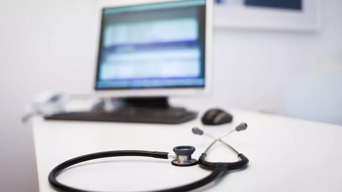 «Keine Pfefferminzbonbons»: Der Gesundheitsminister plant mehr Vorsorge gegen Herz-Kreislauf-Erkrankungen auch bei Kindern.    - Bild: Christian Charisius/dpa
