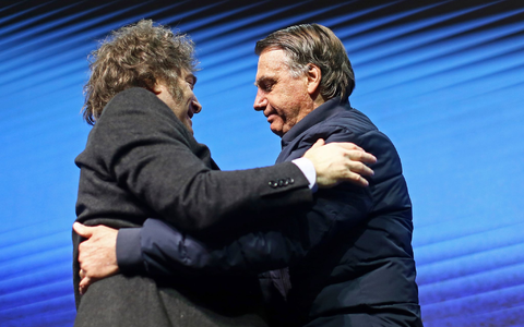 Argentiniens ultraliberaler Präsident Javier Milei tritt bei der rechten CPAC-Konferenz in Brasilien auf. - Foto: Heuler Andrey/AP/dpa Argentiniens ultraliberaler Präsident Javier Milei tritt bei der rechten CPAC-Konferenz in Brasilien auf. - Foto: Heuler Andrey/AP/dpa