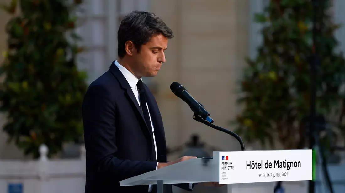 Regierungschef Attal will seinen Platz räumen. - Bild: Aurelien Morissard/AP