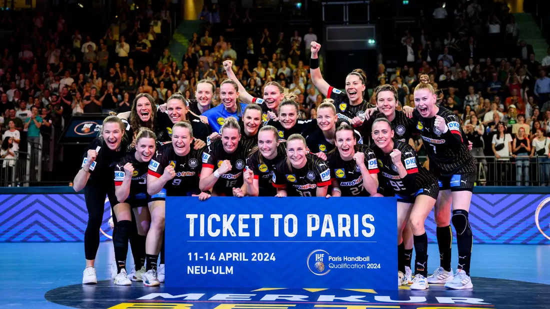 Die Handballerinnen freuen sich auf die Olympischen Spiele in Paris. - Bild: Tom Weller/dpa