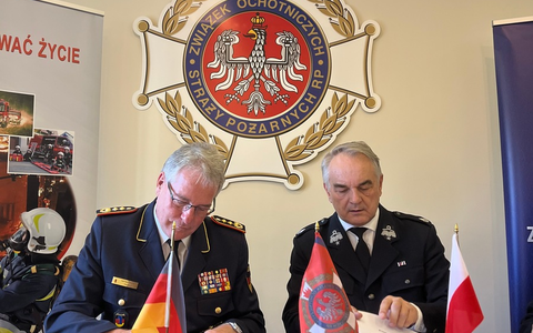 Deutsch-polnische Zusammenarbeit weiter gestärkt / Deutscher Feuerwehrverband erneuert Vereinbarung mit polnischem Pendant - Foto: presseportal.de
