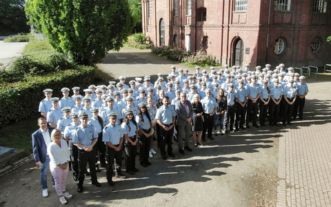 POL-RE: Kreis Recklinghausen/Bottrop: Zum ersten Mal auf Streife - Polizeipräsidentin Friederike Zurhausen begrüßt 114 Auszubildende - Foto: presseportal.de