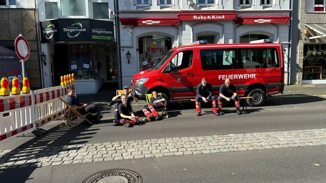 FW Hennef: Siegtal pur - Feuerwehr mit 35 Kräften präsent - Bild: presseportal.de