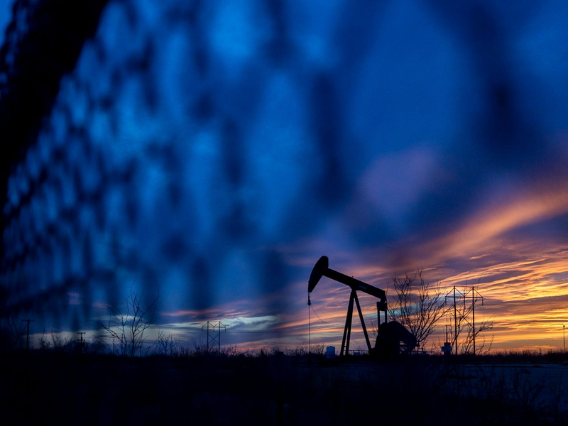 Viel Geld wird weiter in fossile Industrien investiert. (Archivbild) - Foto: Jacob Ford/Odessa American/AP/dpa