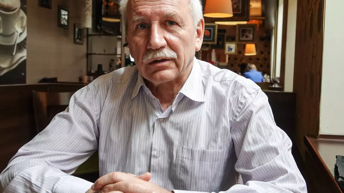 Seit Jahrzehnten beobachtet der Politanalyst Waleri Karbalewitsch den belarussischen Machthaber Alexander Lukaschenko, bis er aus Angst um seine Sicherheit ins Ausland floh. (Archivbild) - Bild: Ulf Mauder/dpa