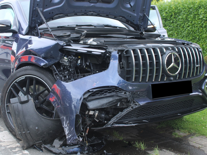 POL-MI: Zwei Personen bei Zusammenstoß leicht verletzt - Foto: presseportal.de