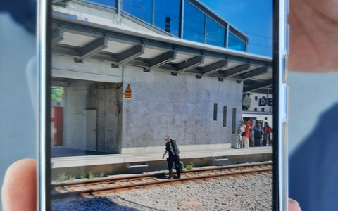 Bundespolizeidirektion München: Flaschenwurf und Bedrohung/ Bundespolizei stoppt randalierenden Gleisläufer - Foto: presseportal.de