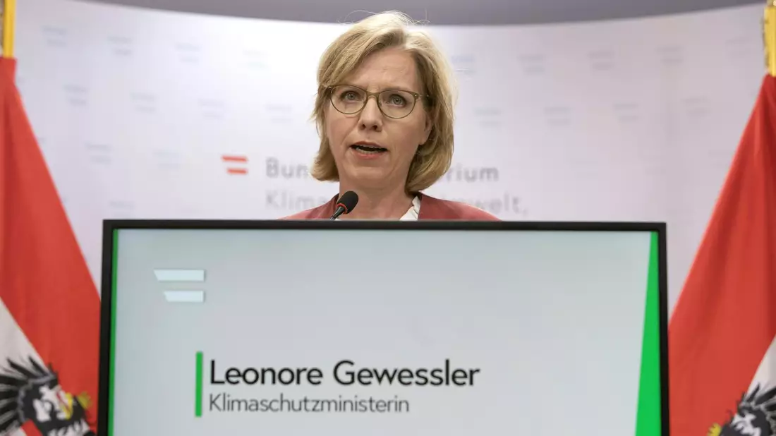 Österreichs Energieministerin Leonore Gewessler (Grüne)  dringt auf Änderungen beimm Gasimport (Foton Archiv) - Bild: Alex Halada/APA/dpa