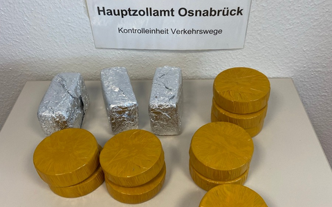 HZA-OS: Osnabrücker Zoll stellt mehr als neun Kilogramm Heroin sicher; Straßenverkaufswert von rund 480.000 Euro - Foto: presseportal.de
