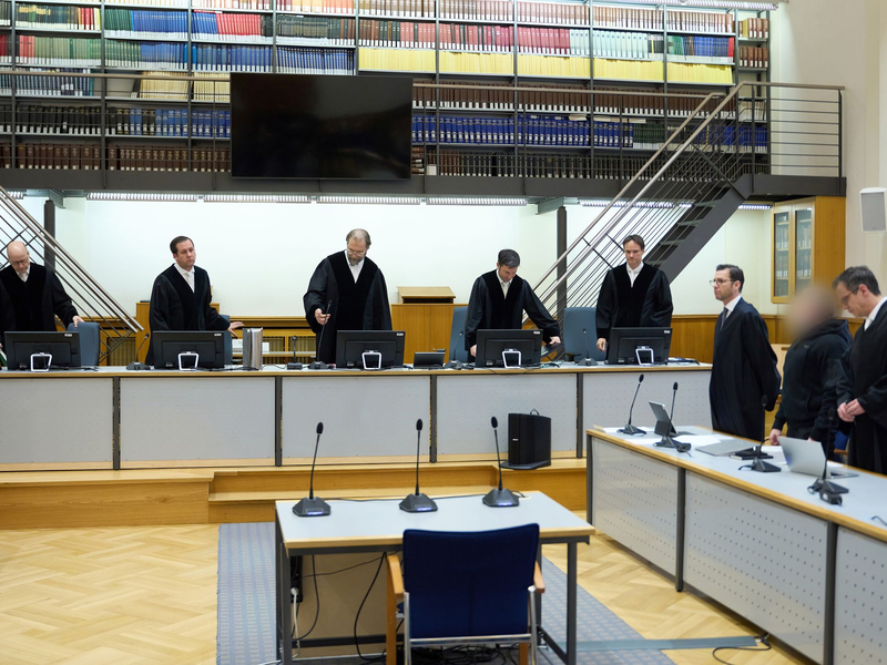 Ein Deutscher ist vor dem dem Oberlandesgericht Koblenz wegen Beihilfe zum Mord und Beihilfe zum Mordversuch freigesprochen worden. Archiv-Foto - Foto: Thomas Frey/dpa
