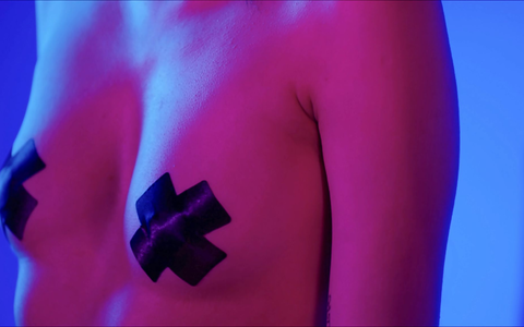 Die Wissenschafts-Dokumentation «Befreite Brüste. Zankapfel, Lustobjekt, Rätsel der Evolution» beschäftigt sich mit dem gesellschaftlichen Umgang mit der weiblichen Brust. - Foto: Kirsten Kofahl/3sat/ZDF/dpa