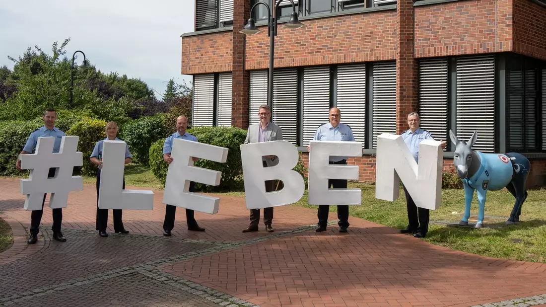 POL-WES: Kreis Wesel - #LEBEN Verkehrssicherheitskampagne macht halt in der Kreispolizeibehörde Wesel - Bild: presseportal.de