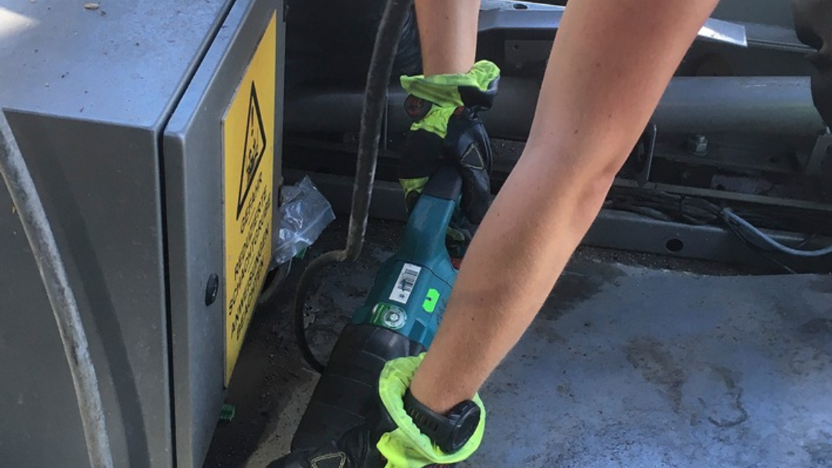 FW-M: Aufzug steht plötzlich still (Lochhausen) - Foto: presseportal.de