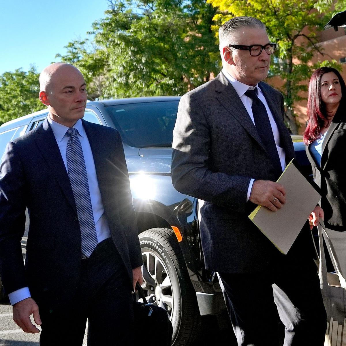 Baldwin vor dem Gericht - Foto: Ross D. Franklin/AP/dpa