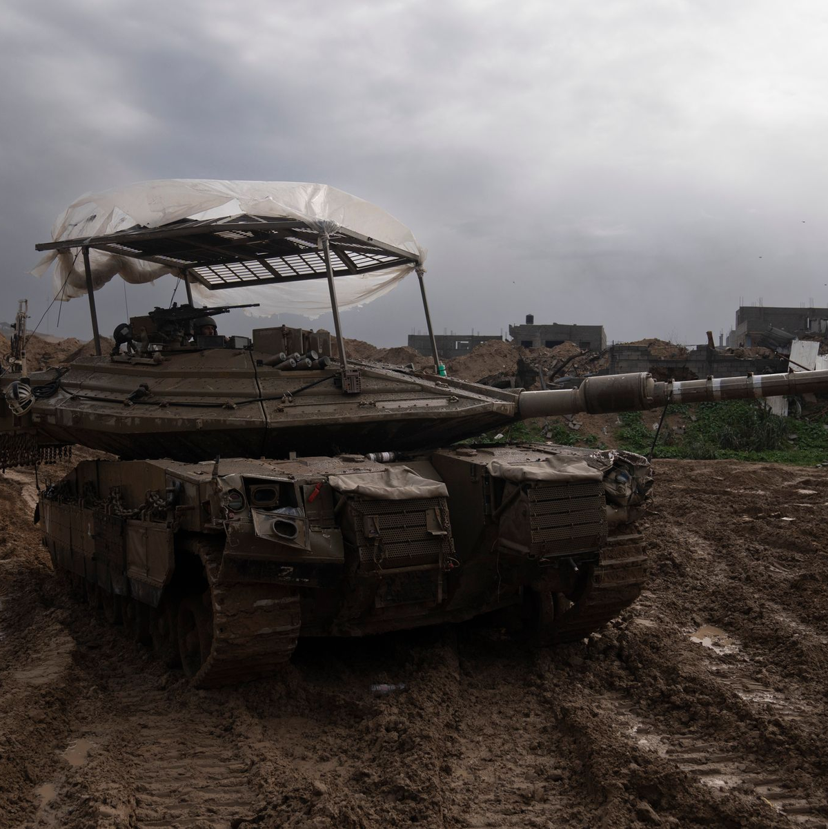 Israels Armee greift eigenen Angaben zufolge weiterhin Ziele in mehreren Gebieten im Gazastreifen an. (Archivbild) - Foto: Sam McNeil/AP/dpa