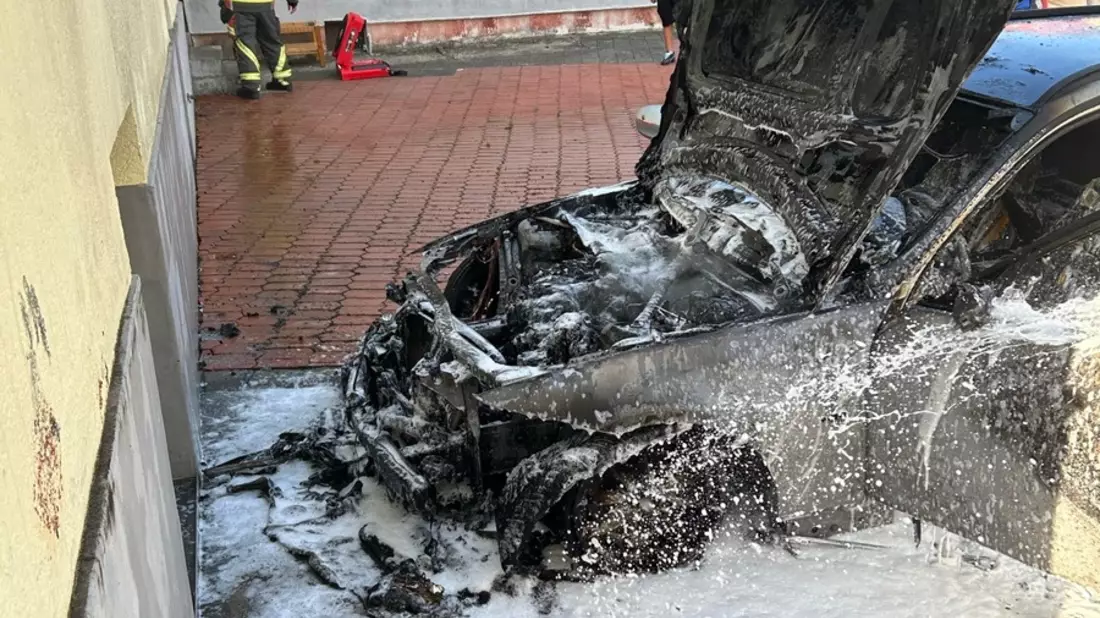 POL-PDTR: Fahrzeugbrand Esso-Tankstelle Birkenfeld - Bild: presseportal.de