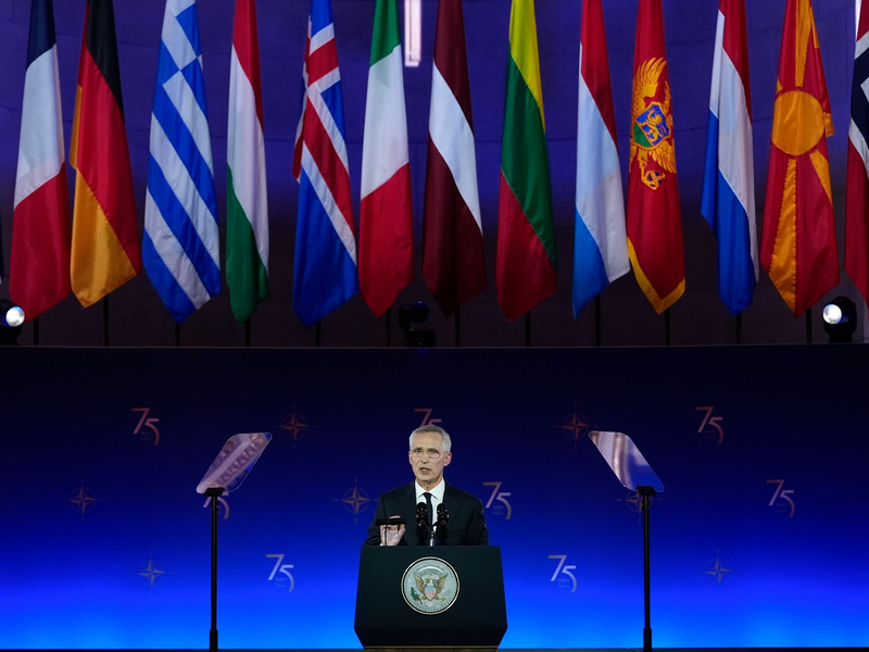 Beim Nato-Gipfel zeichnet Biden ein Drohszenario mit Blick auf eine mögliche Rückkehr Trumps ins Weiße Haus. - Foto: Susan Walsh/AP